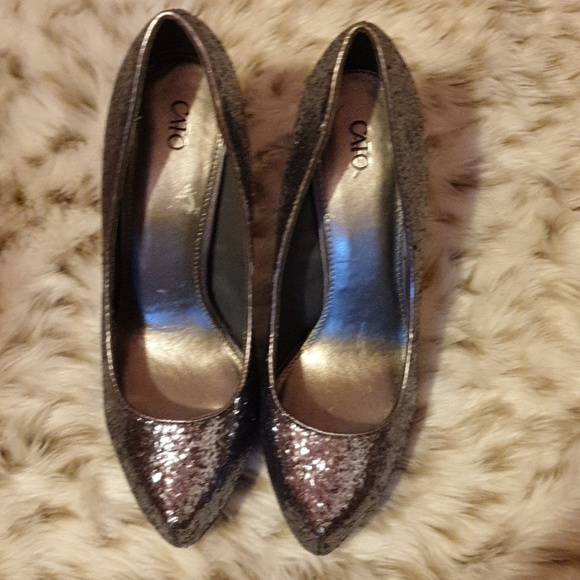 Silver Pointed Toe Heels - Picture 3 of 5